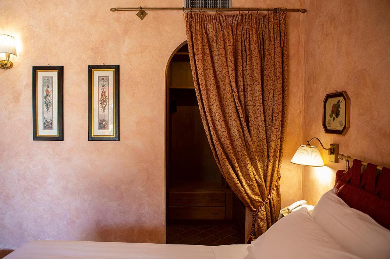 Sarand Relais-Adults Only Hotel Fondi Exterior photo